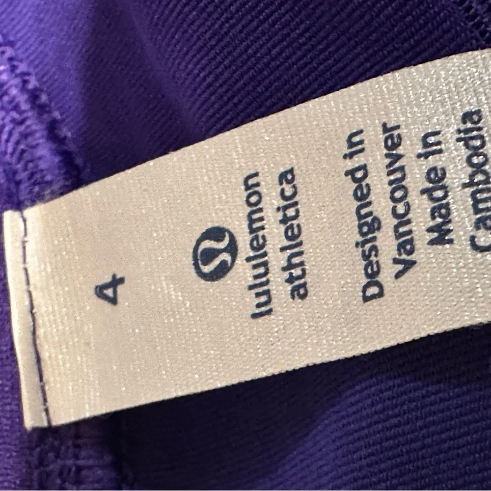 Lululemon Presta Padded Short in Bruised Berry / High Noon Dot White